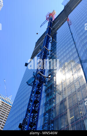 Views of buildings along Threadneedle Street London Uk Stock Photo - Alamy