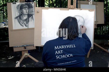 Gibson street gala west end festival  street party event tourists and locals maryhill art school  student street artist Stock Photo