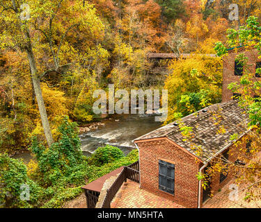 Buildings and river at Old Mill Park, Roswell, Georgia Stock Photo