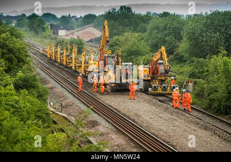 Network Rail start laying the track under Hunts Mill Bridge, Wotton Bassett. 27/05/17 Stock Photo