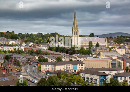 St Eugene's Cathedral and town of Londonderry/Derry, County Derry, Northern Ireland, UK Stock Photo