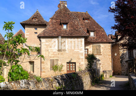 France, Lot, Haut Quercy, Dordogne Valley, Carennac, labelled Les Plus Beaux Villages de France (The Most beautiful Villages of France), traditional h Stock Photo