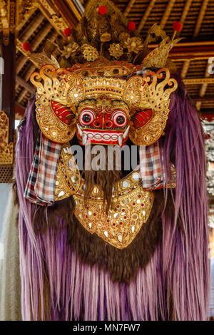 Barong Ket in bale barong at Temple Pura Taman Kemuda Saraswati ...