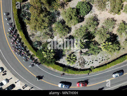 Santa Barbara, California, USA. 14th May, 2018. Amgen racers climb a hill along Highway 192 in Santa Barbara, CA during the 2018 Amgen Tour of California Race. Credit: Daniel Dreifuss/Alamy Live News Stock Photo