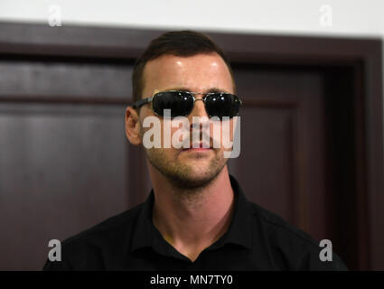 Prague, Czech Republic. 15th May, 2018. The 35-years old Czech waiter which was attacked by Dutch men in Prague on April 21, attends a press conference on the case in Prague, Czech Republic, on May 15, 2018. Credit: Michal Krumphanzl/CTK Photo/Alamy Live News Stock Photo