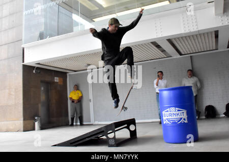 Sao Paulo, Brazil. 15th May, 2018. In the photo the skater Bob Burnquist. This Tuesday, (15) SESI-SP, announced at a press conference the incentive to Skate, which from the next Olympics becomes an Olympic sport. Credit: Foto Arena LTDA/Alamy Live News Stock Photo