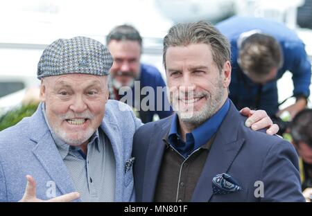 Cannes, France. 15th May, 2018. Stacy Keach, John Travolta Actors Rendezvous With John Travolta Gotti, Photocall. 71 St Cannes Film Festival Cannes, France 15 May 2018 Dja1722 Credit: Allstar Picture Library/Alamy Live News Stock Photo