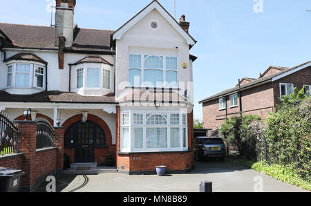 Pic shows: Last home in Whetstone North London of deceased TV star Dale Winton.  Four weeks after his death ome stands empty with Winton's Range Rover Stock Photo