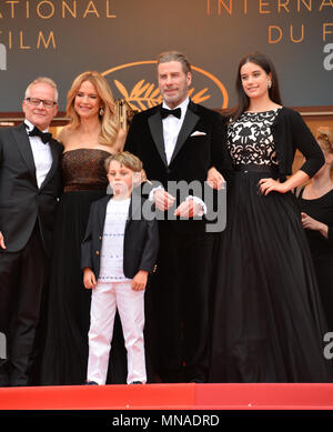 CANNES, FRANCE. May 15, 2018: Thierry Fremaux, John Travolta, Kelly Preston & children Benjamin Travolta & Ella Travolta at the gala screening for 'Solo: A Star Wars Story' at the 71st Festival de Cannes Picture: Sarah Stewart Credit: Sarah Stewart/Alamy Live News Stock Photo