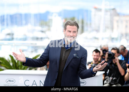 Cannes, France. 15th May, 2018. Actor John Travolta poses during a photocall for the film 'Gotti' at the 71st Cannes International Film Festival in Cannes, France, on May 15, 2018. The 71st Cannes International Film Festival is held from May 8 to May 19. Credit: Luo Huanhuan/Xinhua/Alamy Live News Stock Photo