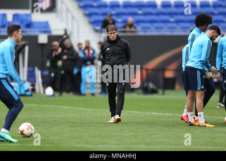 Groupama Stadium. 15th May, 2018. Lyon, France; Europa League Final training, Atletico Madrid versus Marseille; Olympique de Marseille train; Manager Rudi Garcia watches his players go through their routines Credit: Action Plus Sports/Alamy Live News Stock Photo