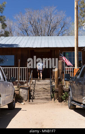 Grumpy Bears retreat restuarant and tavern Kennedy Meadows Rd, Inyokern, California USA. And home to the PCT Bear Canister Loan Program for hikers Stock Photo