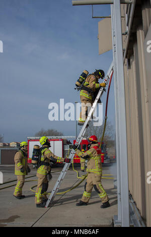 Urlas Base Firefighters from Federal Fire Departments in San Diego and Ventura ...