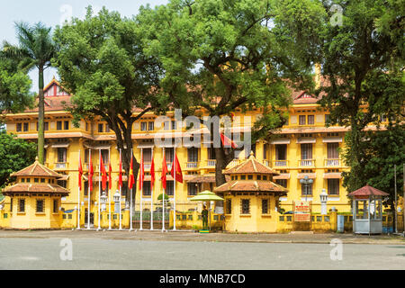 Hanoi, Vietnam - October 27, 2017: Guarded official government building of Ministry of foreign Affairs in Hanoi, Vietnam. Stock Photo