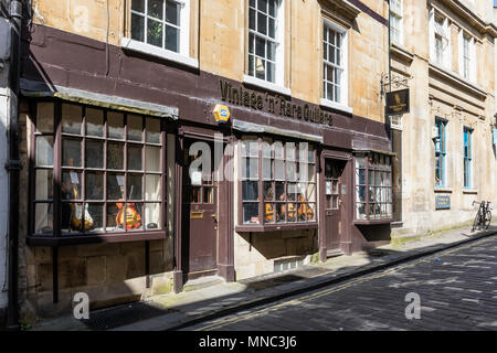 Vintage 'n' Rare Guitars - Bath, England Stock Photo