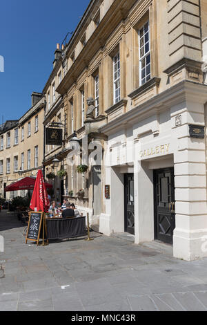 The Pit Gallery and The Garricks Head,  St Johns Place, Bath, England Stock Photo