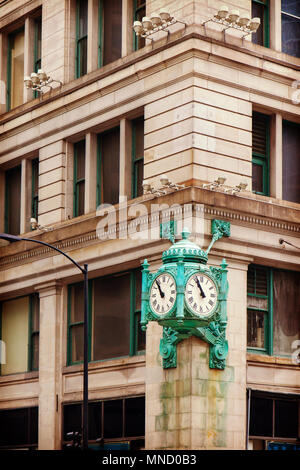 Chicago State Street Macy's Marshall Fields THE GREAT CLOCK Print  Green TOTE BAG