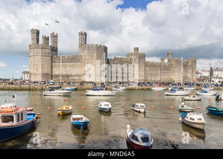 Caernarfon Castle built in 1283 by Edward the First of England after his invasion of Wales Stock Photo