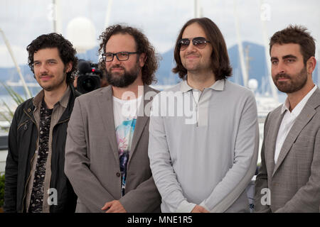 Cannes, France. 16th May 2018. at the Under The Silver Lake film photo call at the 71st Cannes Film Festival, Wednesday 16th May 2018, Cannes, France. Photo credit: Doreen Kennedy Credit: Doreen Kennedy/Alamy Live News Stock Photo