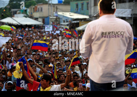 Valencia, Carabobo, Venezuela. 16th May, 2018. May 16, 2018. Javier Bertucci, evangelical pastor and presidential candidate, participates in the closing ceremony for the presidency of Venezuela, in the city of Valencia, Carabobo state. Photo: Juan Carlos Hernandez Credit: Juan Carlos Hernandez/ZUMA Wire/Alamy Live News Stock Photo