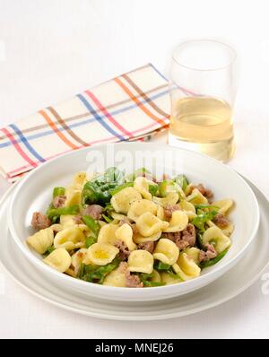 Orecchiette con salsiccia (orecchiette pasta with salsiccia sauce, Italy) Stock Photo
