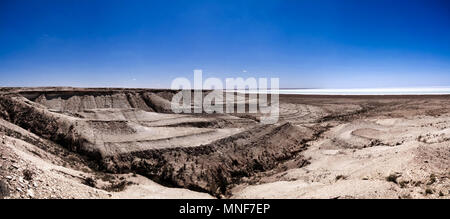 Panorama view to saline Barsa Kelmes lake and Ustyurt plateau at Karakalpakstan, Uzbekistan Stock Photo