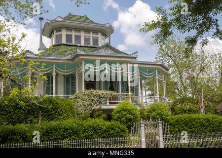 New Orleans, Louisiana - The Doullut Steamboat House #2 near the Mississippi River in the Holy Cross neighborhood. Two houses in this style were built Stock Photo