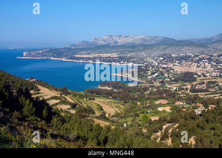 View from Corniche des Crêtes on the coast and village Cassis, Bouches-du-Rhone, Cote d'Azur, South France, France, Europe Stock Photo