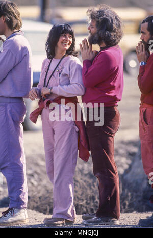 RAJNEESHPURAM, OREGON, USA - Rajneeshees, followers of religious cult leader Bhagwan Shree Rajneesh. 1984 Stock Photo