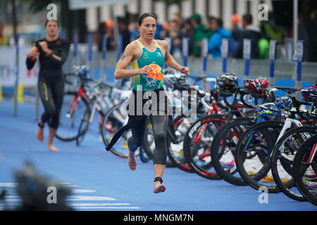 Emma Moffatt of Australia enters the transition zone during the Elite Women's race at the PRUHealth World Triathlon Grand Final in London - London, 12 September 2013 --- Image by © Paul Cunningham Stock Photo