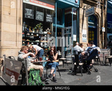 View of cafe on historic Cockburn Street in Old Town of Edinburgh, Scotland, UK Stock Photo