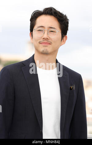 Cannes, France. 17th May 2018. Steven Yeun at the 'Burning' photocall during the 71st Cannes Film Festival at the Palais des Festivals on May ZZZ, 2018 in Cannes, France. Credit: John Rasimus/Media Punch ***FRANCE, SWEDEN, NORWAY, DENARK, FINLAND, USA, CZECH REPUBLIC, SOUTH AMERICA ONLY*** Credit: MediaPunch Inc/Alamy Live News Stock Photo