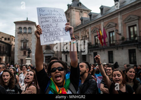 Madrid, Spain. 17th May, 2018. People protesting during the International Day Against Homophobia, Transphobia and Biphobia to demand equality for LGBT community. Madrid, Spain. Credit: Marcos del Mazo/Alamy Live News Stock Photo