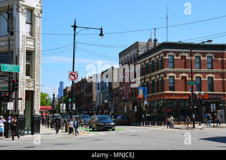 The busy 6-corner intersection of Damen/North/Milwaukee Avenues in Chicago's hipster Wicker Park neighborhood Stock Photo