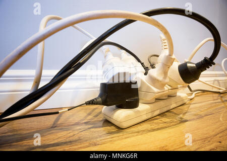 Overloaded extension cord Stock Photo: 118715448 - Alamy