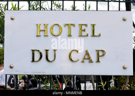 Antibes, France. 17th May 2018. amfAR's 25th Cinema Against Aids Gala during 71st Cannes Film Festival at Hotel du Cap-Eden-Roc on May 17, 2018 in Antibes, France Credit: Geisler-Fotopress/Alamy Live News Stock Photo