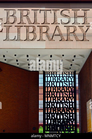 British Library main entrance on Euston Road, London, England, UK. Entrance gate designed by Lida and David Kindersley Stock Photo