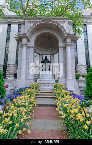New York, USA - May 7, 2018 : The William Cullen Bryant Memorial in Bryant Park in NYC Stock Photo