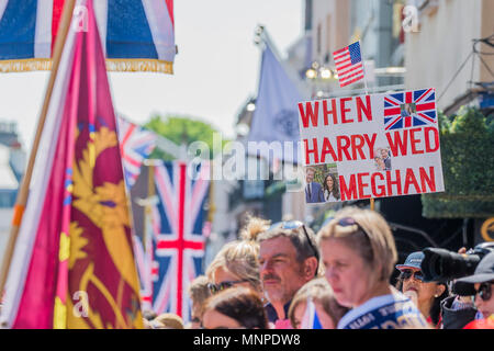 Windsor, UK. 19th May 2018. The royal wedding of Prince Henry (Harry) of Wales and Ms. Meghan Markle in Windsor. They become the Duke and Duchess of Sussex. Credit: Guy Bell/Alamy Live News Stock Photo