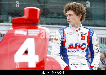 Indianapolis, Indiana, USA. 19th May, 2018. MATHEUS LEIST (4) of Brazil prepares to qualify during ''Bump Day'' for the Indianapolis 500 at the Indianapolis Motor Speedway in Indianapolis, Indiana. Credit: Chris Owens Asp Inc/ASP/ZUMA Wire/Alamy Live News Stock Photo