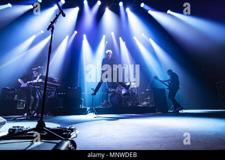 Berkeley, California, USA. 17th May, 2018. FRANZ FERDINAND performs at the Fox Theater in Oakland, California Credit: Greg Chow/ZUMA Wire/Alamy Live News Stock Photo