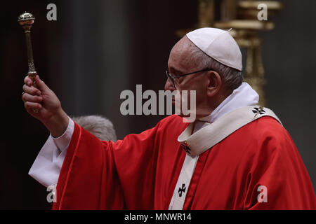 Rome, Italy. 20th May 2018.  (Holy See) POPE FRANCIS celebrates Pentecost massin St. Peter's Basilica at the Vatican. Credit: Evandro Inetti/ZUMA Wire/Alamy Live News Stock Photo