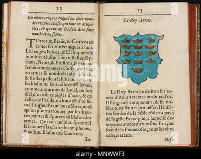 . Deutsch: Wappen von König Artus aus: La Devise des armes des Chevaliers de la Table-Ronde English: Attributed arms of King Arthur in 1590 book (Azure, 13 crowns Or). 1590. Benoist Rigaud 1071 Roi artus Stock Photo