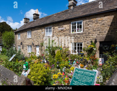 Plague Cottages in Eyam, Peak District, Derbyshire, England, UK. Eyam is sometimes referred to as the Plague Village. Stock Photo