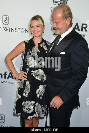 Kelsey Grammer, wife Kayte Walsh 038 at the amfAR's Inspiration Gala Los Angeles at Milk Studios in Los Angeles. October 27, 2016.Kelsey Grammer, wife Kayte Walsh 038 ------------- Red Carpet Event, Vertical, USA, Film Industry, Celebrities,  Photography, Bestof, Arts Culture and Entertainment, Topix Celebrities fashion /  Vertical, Best of, Event in Hollywood Life - California,  Red Carpet and backstage, USA, Film Industry, Celebrities,  movie celebrities, TV celebrities, Music celebrities, Photography, Bestof, Arts Culture and Entertainment,  Topix, vertical,  family from from the year , 201 Stock Photo