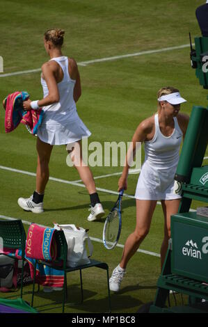Sharapova and Murray starting a game at Wimbledon Stock Photo