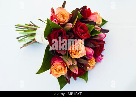 yellow and red roses orange pink colour mix color passion romantic shade stunning bouquet home decor idea beautiful home idea wedding Stock Photo
