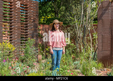 London, UK. 20th May 2018. Sarah Price in her  M&G Garden, Sponsor: M&G Investments, Designer: Sarah Price and Contractor: Crocus - The RHS Chelsea Flower Show at the Royal Hospital, Chelsea. Credit: Guy Bell/Alamy Live News Stock Photo