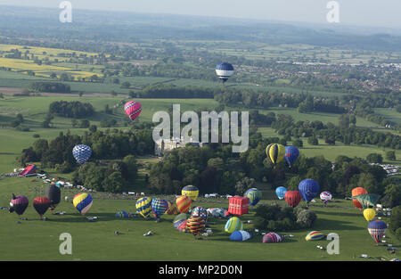 The Friday evening balloon launch from Ragley Hall leading up to the weekend's two day airshow. Stock Photo