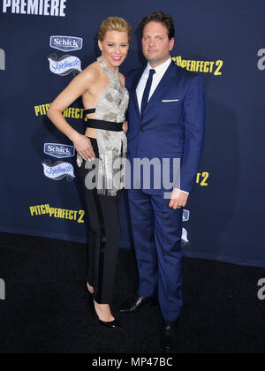 Elizabeth Banks, Max Handelman 041 at the Pitch Perfect 2 Premiere at the Nokia Theatre in Los Angeles. May 8, 2015. Elizabeth Banks, Max Handelman 041 ------------- Red Carpet Event, Vertical, USA, Film Industry, Celebrities,  Photography, Bestof, Arts Culture and Entertainment, Topix Celebrities fashion /  Vertical, Best of, Event in Hollywood Life - California,  Red Carpet and backstage, USA, Film Industry, Celebrities,  movie celebrities, TV celebrities, Music celebrities, Photography, Bestof, Arts Culture and Entertainment,  Topix, vertical,  family from from the year , 2015, inquiry tsun Stock Photo